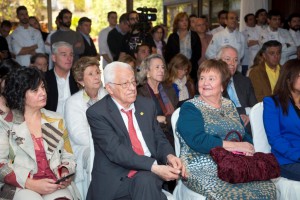 Padre Ángel durante la presentación B