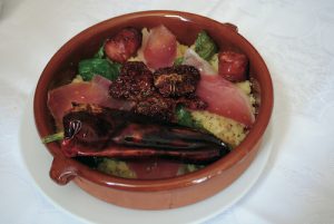 alpujarra-gastronomia-plato