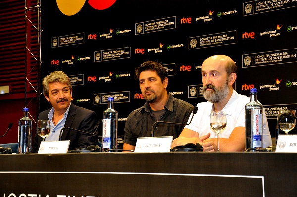 Cesc Gay junto a sus dos interpretes Ricardo Darín y Javier Cámara